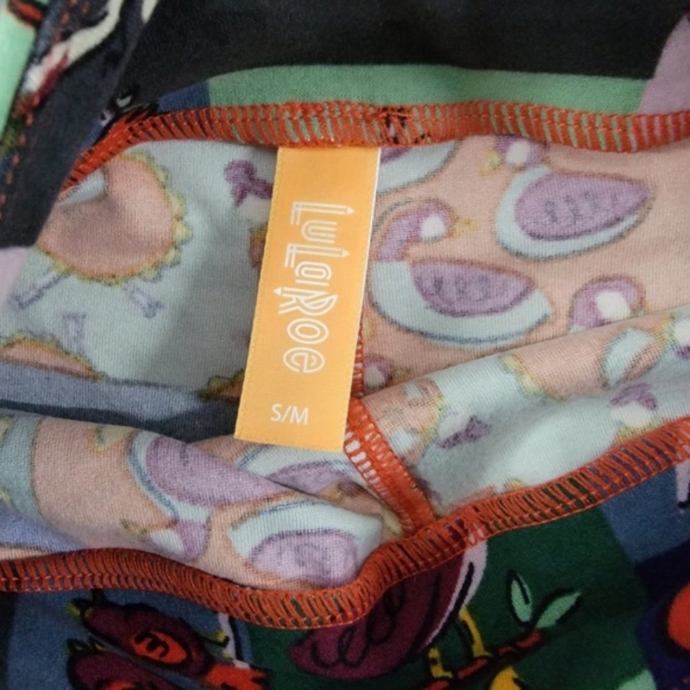 LulaRoe 12 days of Christmas leggings S/M - Picture 4 of 5